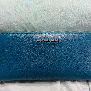 Michael Kors Jet Set Wallet
